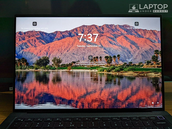 Tiny bezels and 720p IR webcam